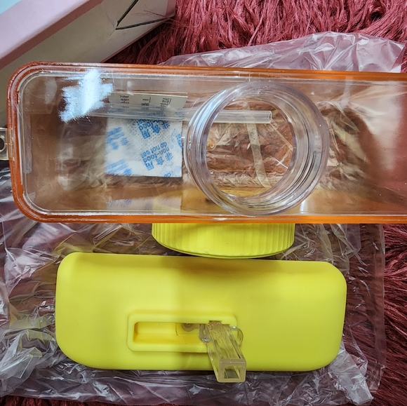 Camera Water Bottle - Picture 6 of 7